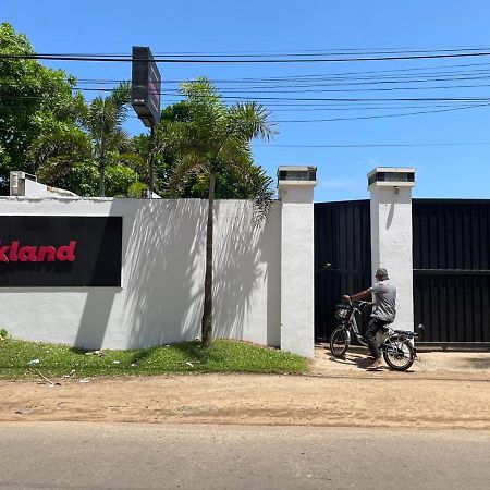 Pink Land Beruwala Exterior photo